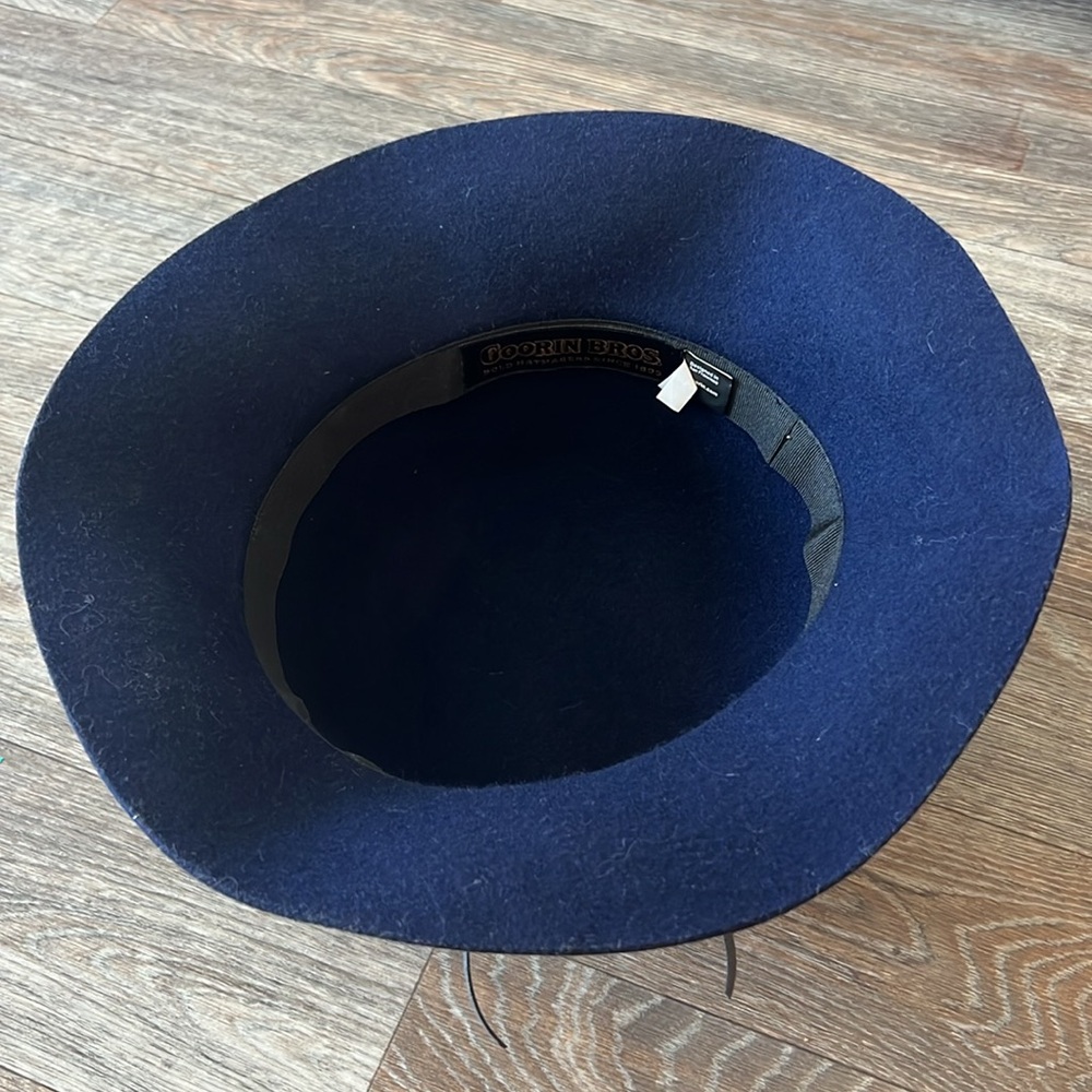 Hat - Picture 3 of 6